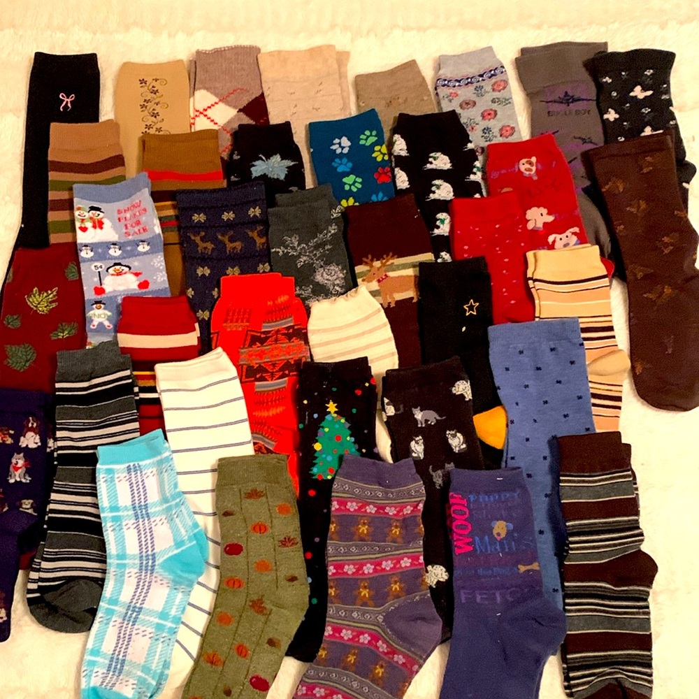 38 pairs of women’s sock